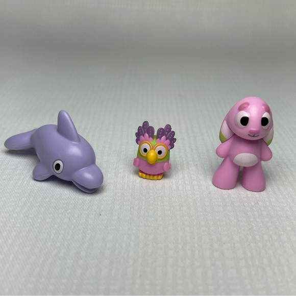 Bluey Toy LOT Chattermax Floppy Grey Dancer Figure Owl Bunny Blue replacement - Picture 1 of 9